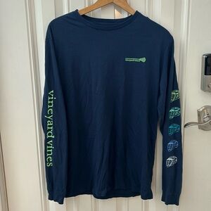Vineyard Vines men’s long sleeve navy t-shirt with lacrosse logos